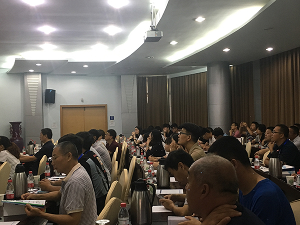 岳的大肥臀让我进