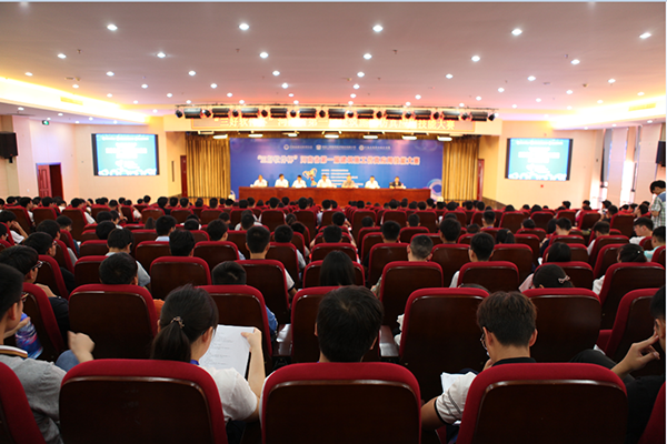 岳的大肥臀让我进