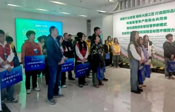 岳的大肥臀让我进