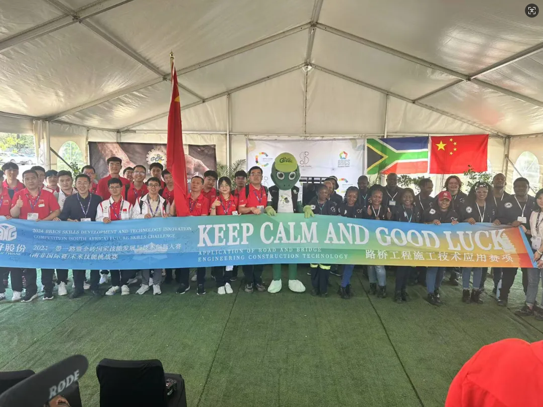 岳的大肥臀让我进