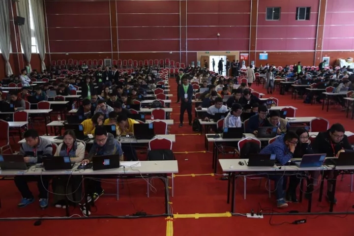 岳的大肥臀让我进