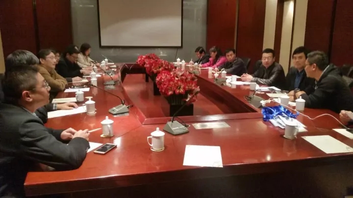 岳的大肥臀让我进