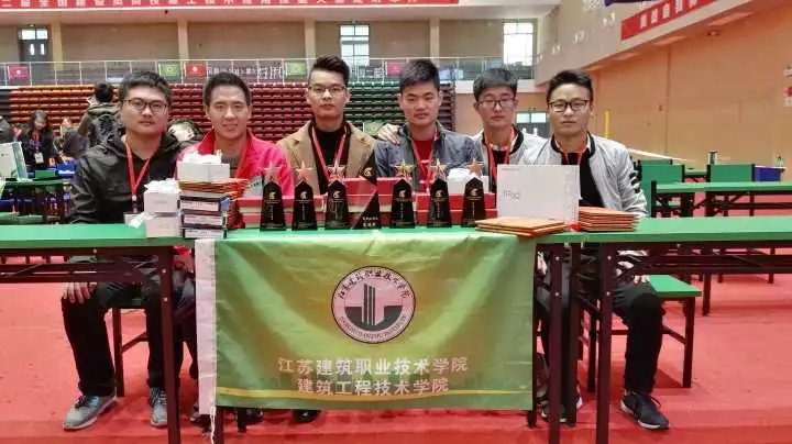 岳的大肥臀让我进