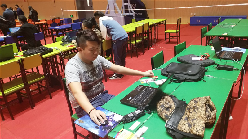 岳的大肥臀让我进