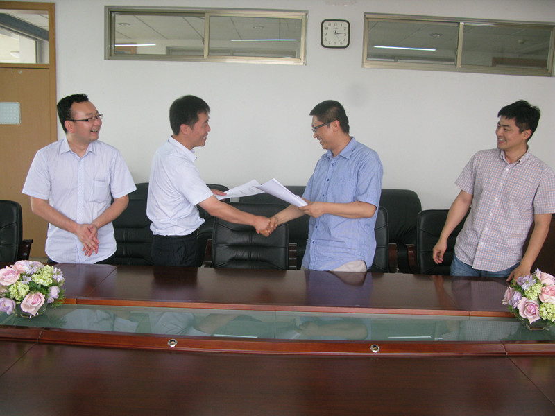 岳的大肥臀让我进