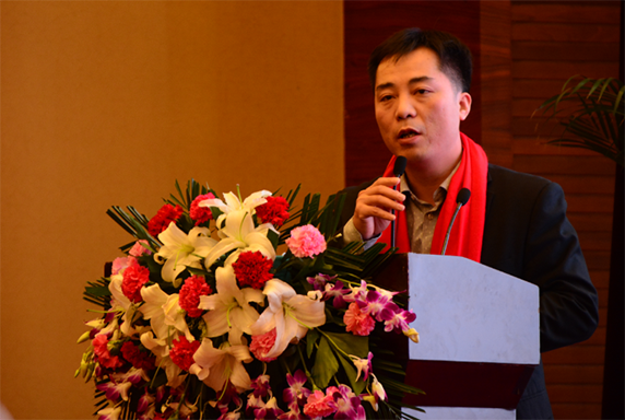 岳的大肥臀让我进