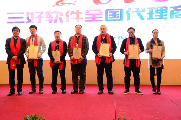 岳的大肥臀让我进