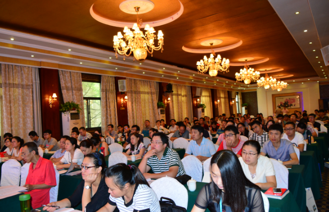 岳的大肥臀让我进