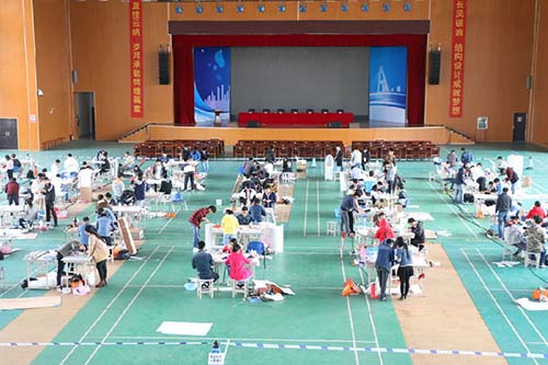 岳的大肥臀让我进