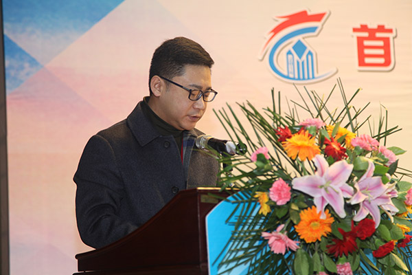 岳的大肥臀让我进