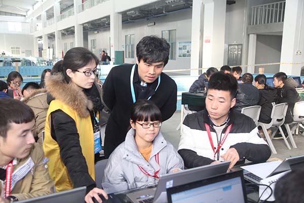 岳的大肥臀让我进