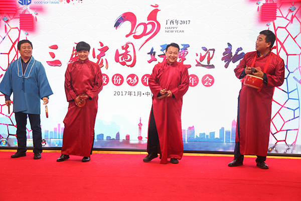 岳的大肥臀让我进