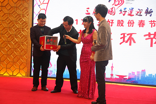 岳的大肥臀让我进