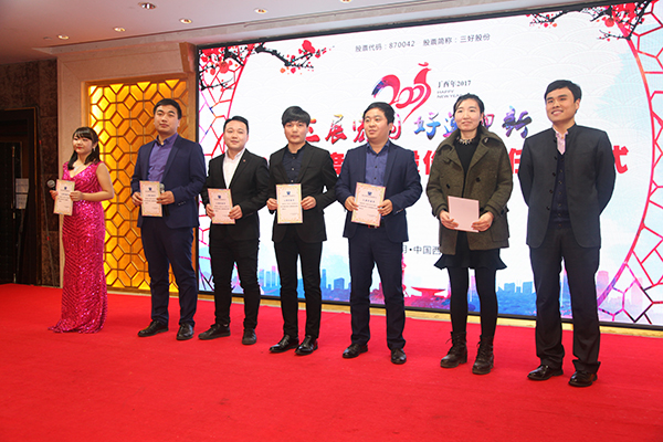 岳的大肥臀让我进