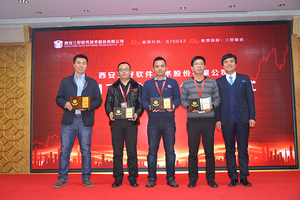 岳的大肥臀让我进