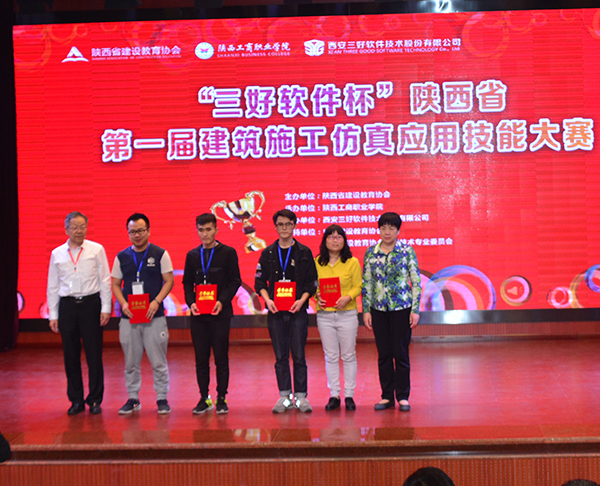 岳的大肥臀让我进