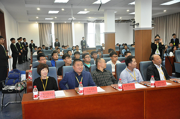 岳的大肥臀让我进