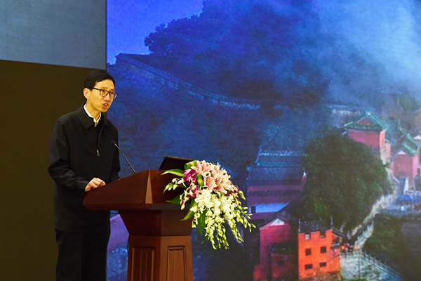 岳的大肥臀让我进