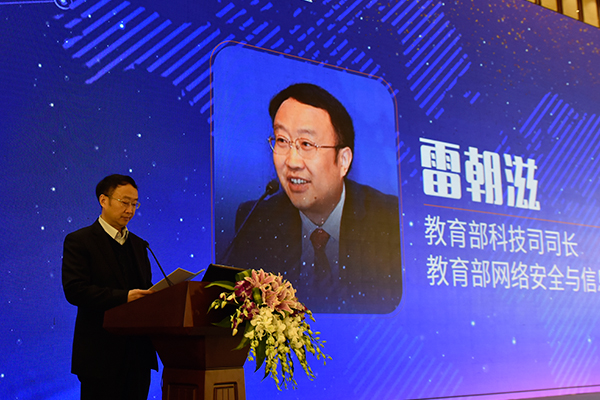 岳的大肥臀让我进