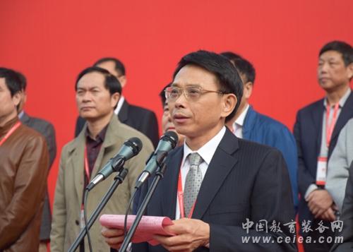 岳的大肥臀让我进