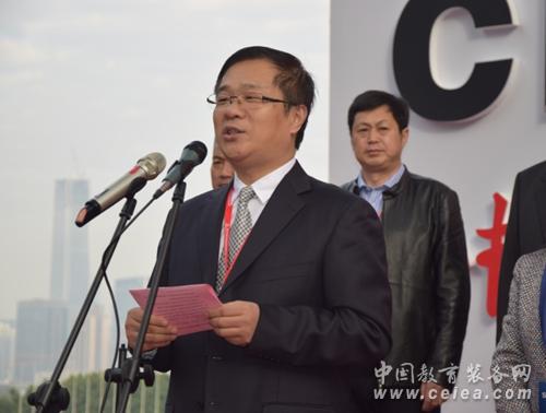 岳的大肥臀让我进