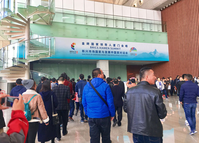 岳的大肥臀让我进