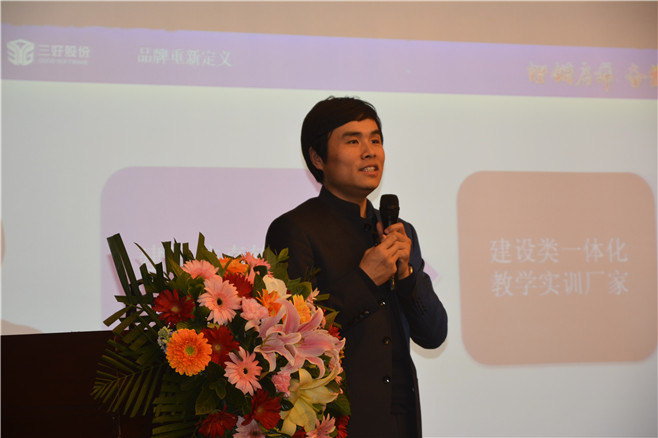 岳的大肥臀让我进