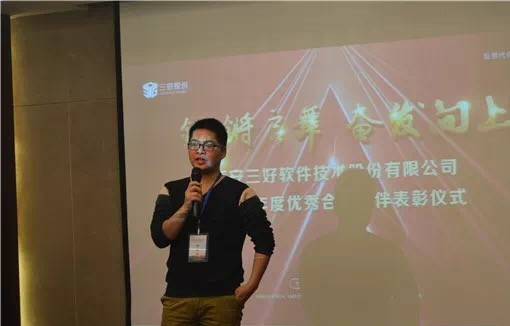 岳的大肥臀让我进