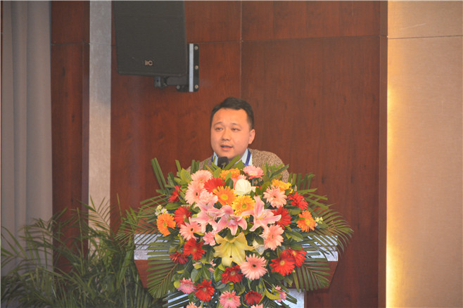 岳的大肥臀让我进