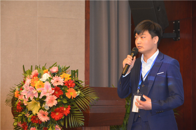 岳的大肥臀让我进