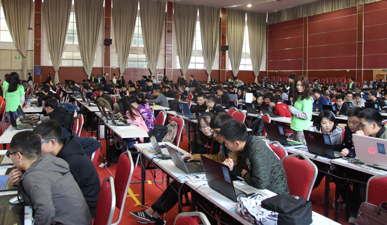 岳的大肥臀让我进