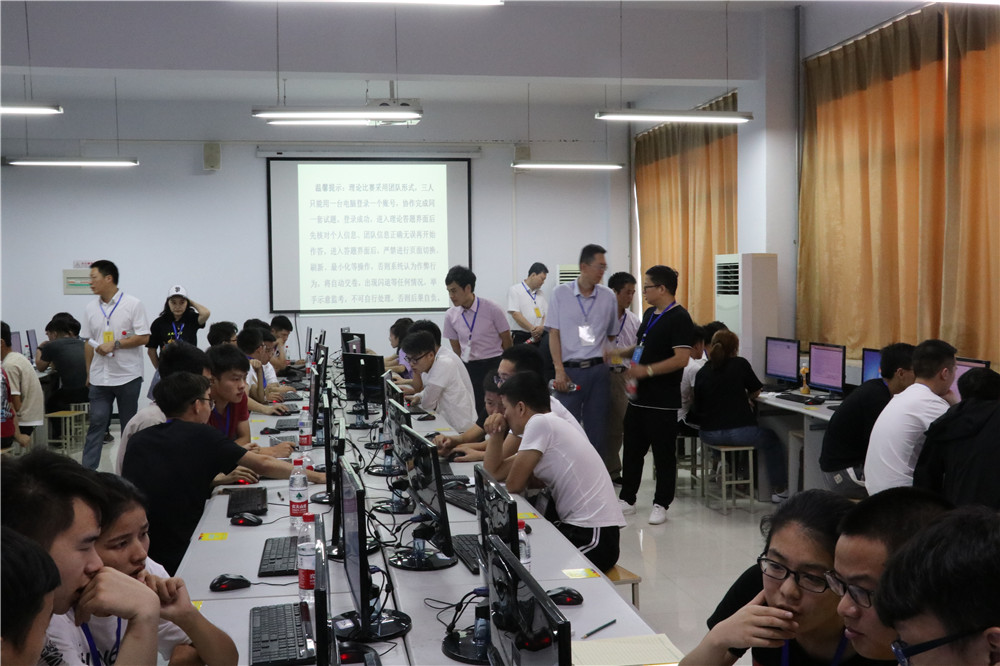 岳的大肥臀让我进