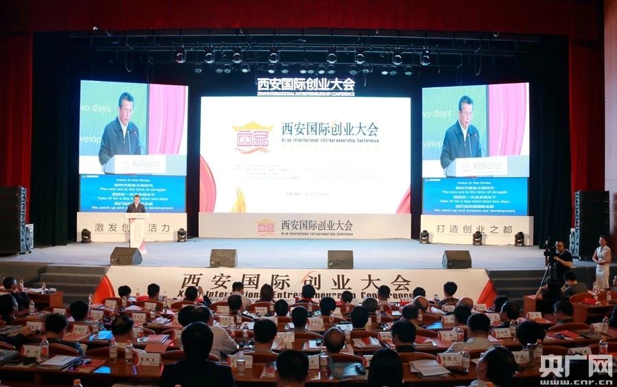 岳的大肥臀让我进