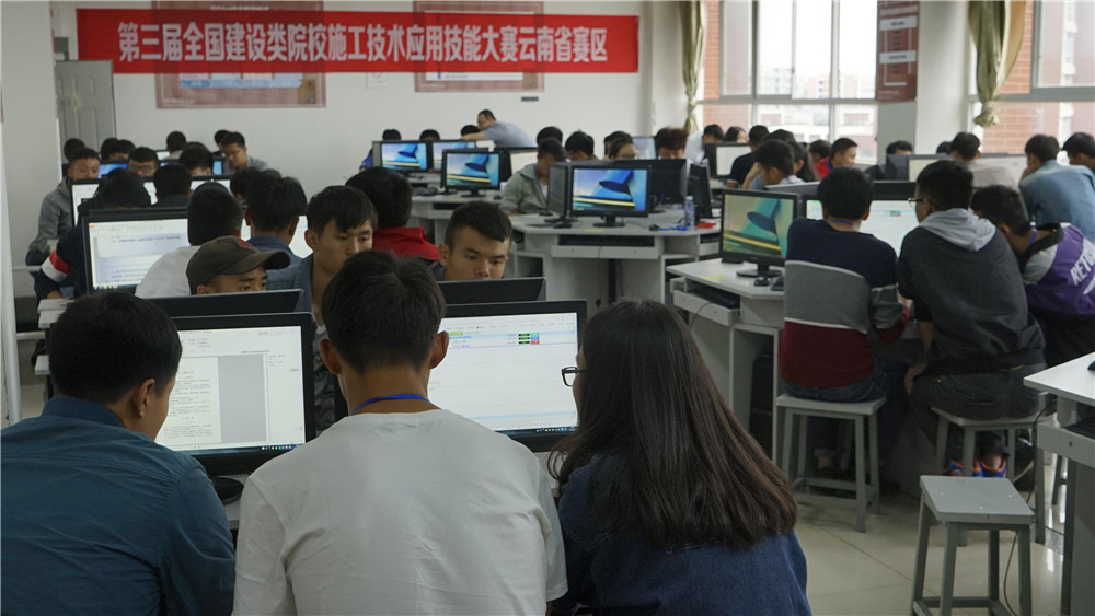 岳的大肥臀让我进