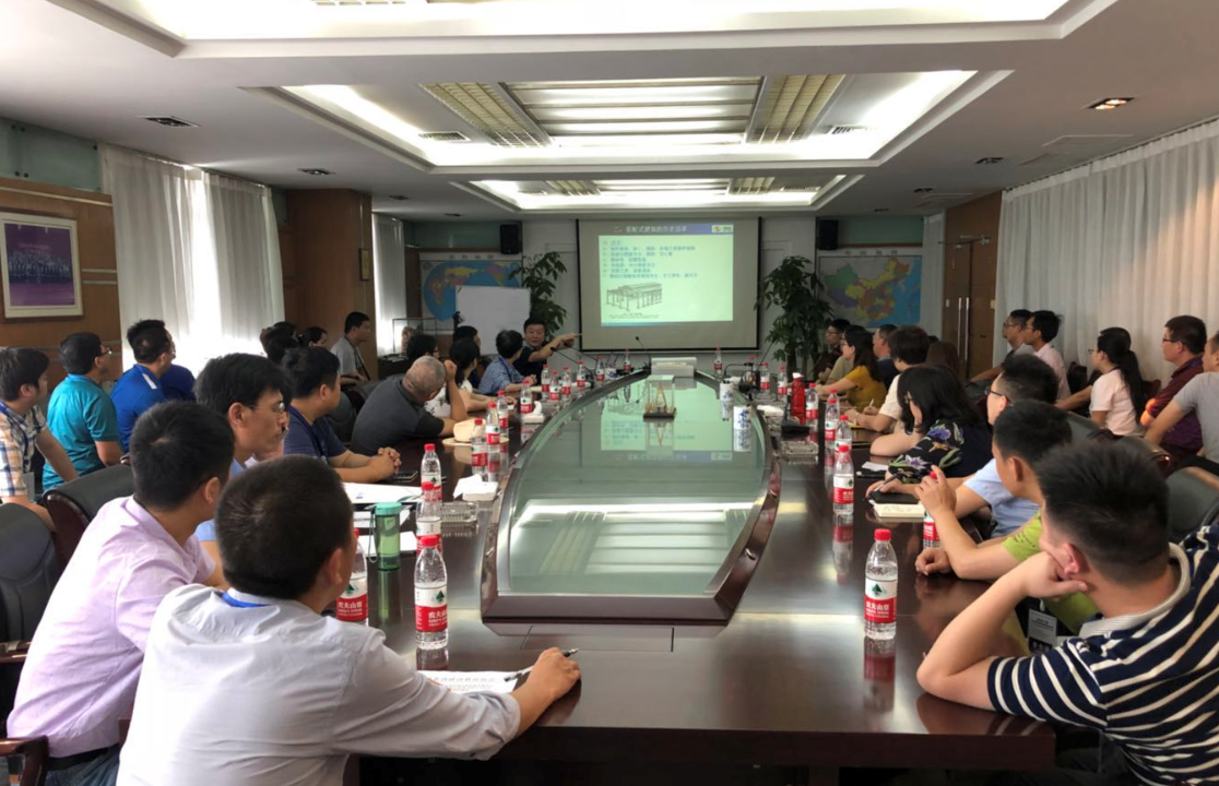 岳的大肥臀让我进