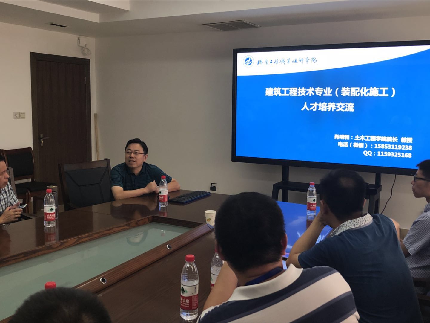 岳的大肥臀让我进