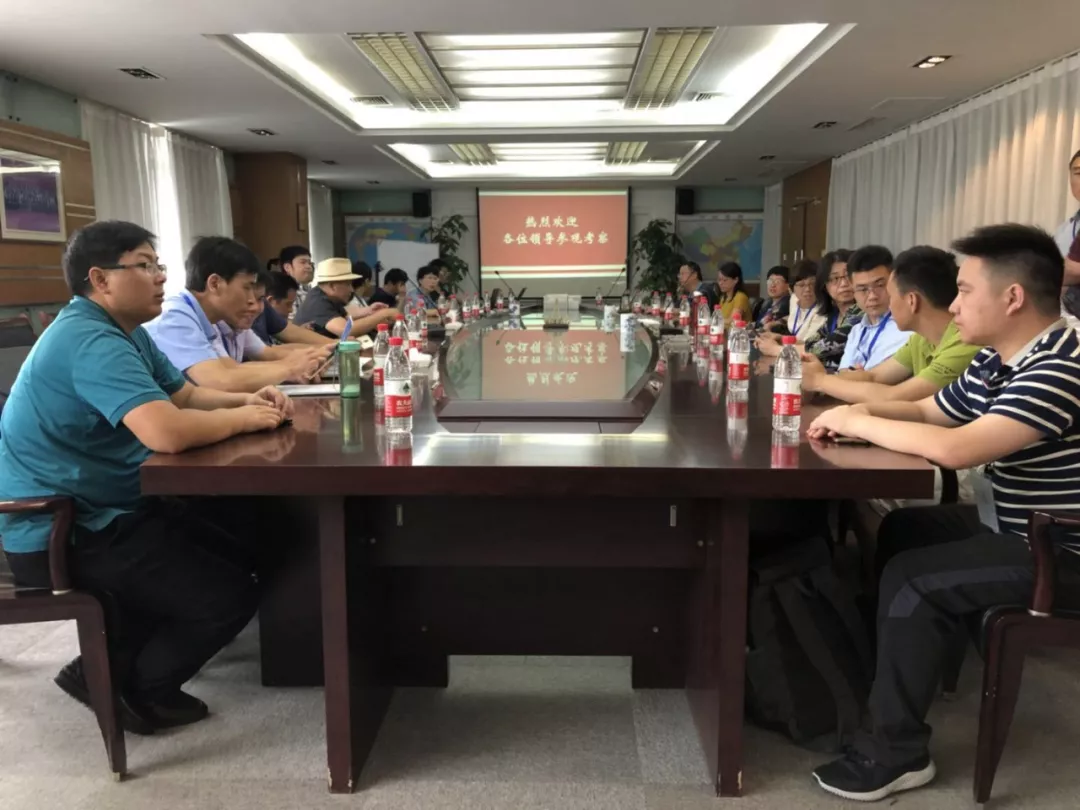 岳的大肥臀让我进