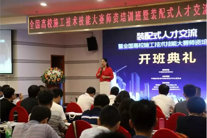 岳的大肥臀让我进