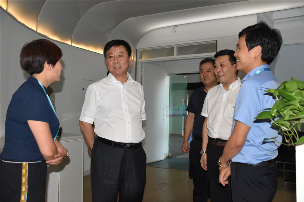 岳的大肥臀让我进