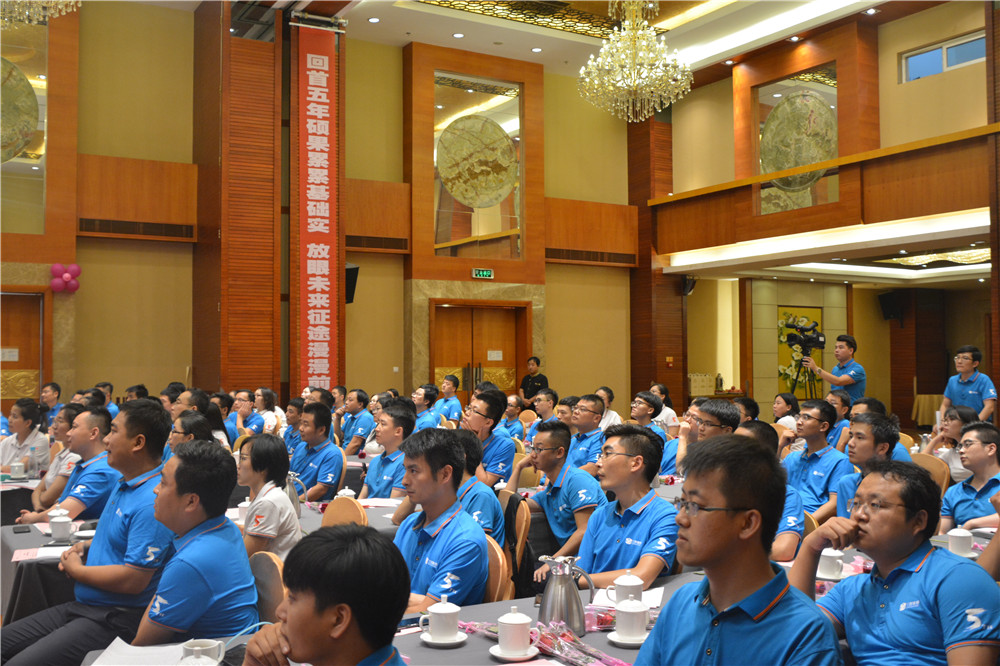 岳的大肥臀让我进