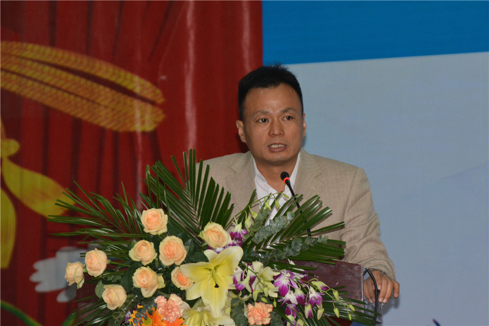 岳的大肥臀让我进