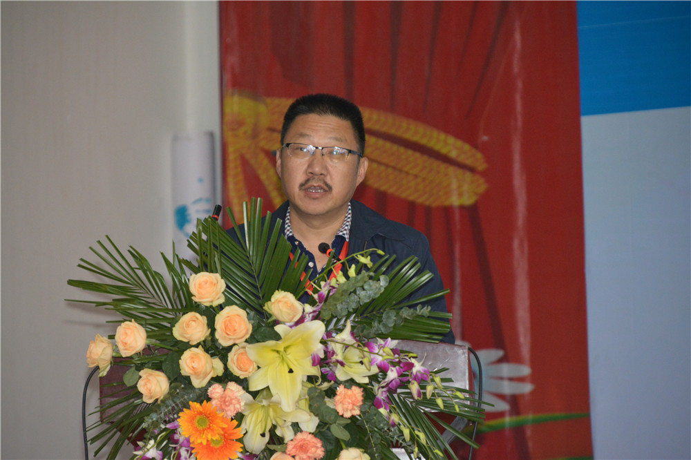 岳的大肥臀让我进