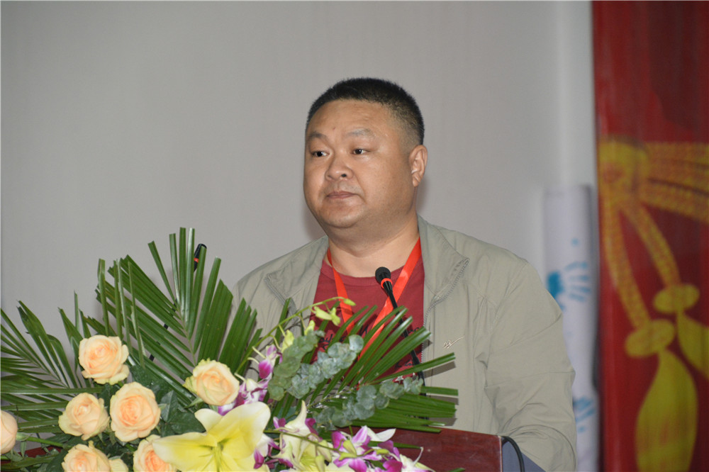 岳的大肥臀让我进