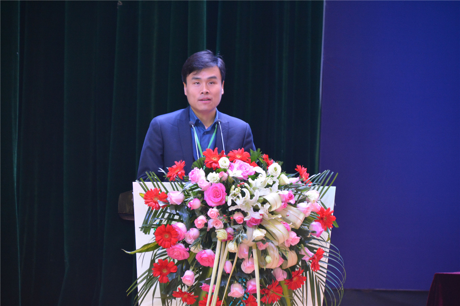 岳的大肥臀让我进