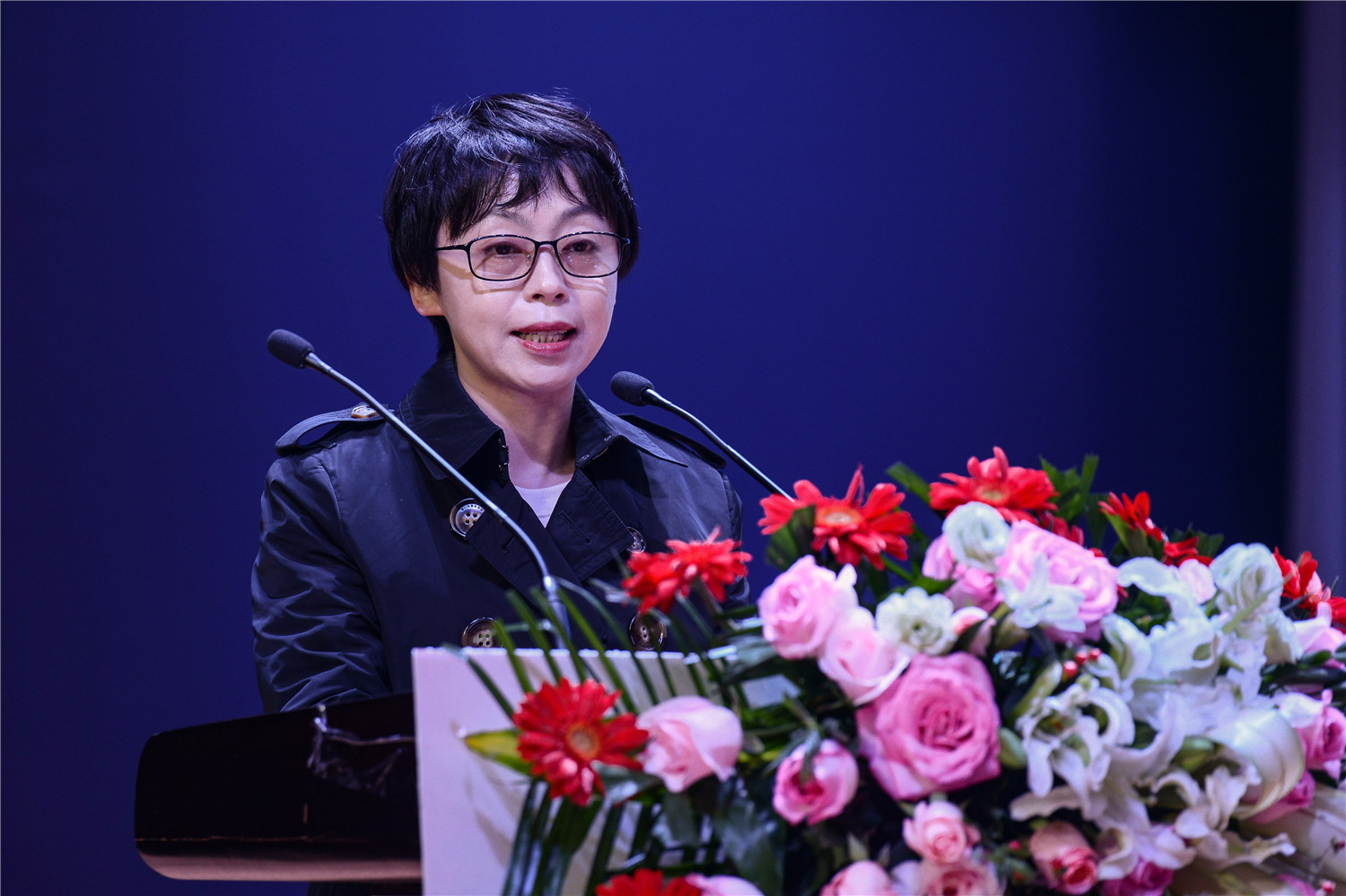 岳的大肥臀让我进