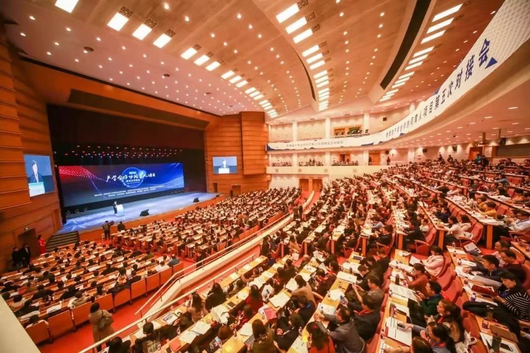 岳的大肥臀让我进