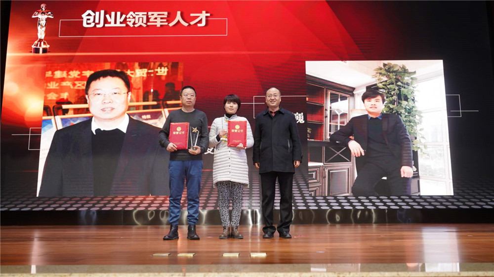 岳的大肥臀让我进