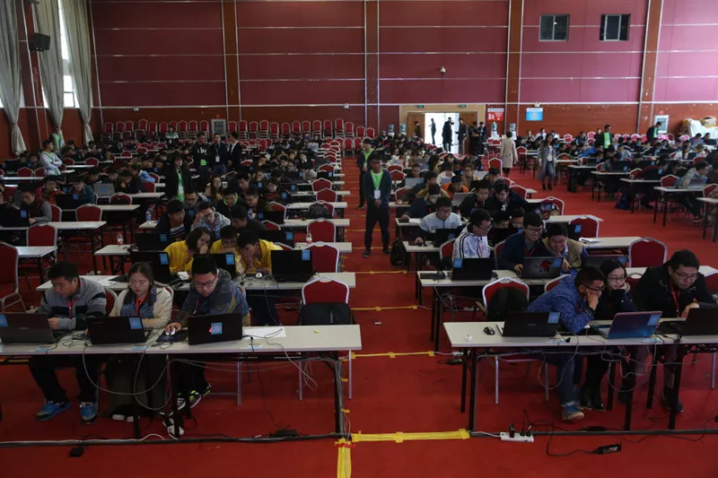 岳的大肥臀让我进