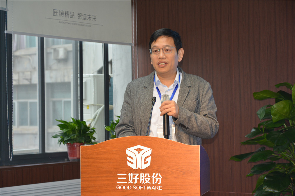 岳的大肥臀让我进