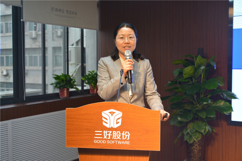 岳的大肥臀让我进